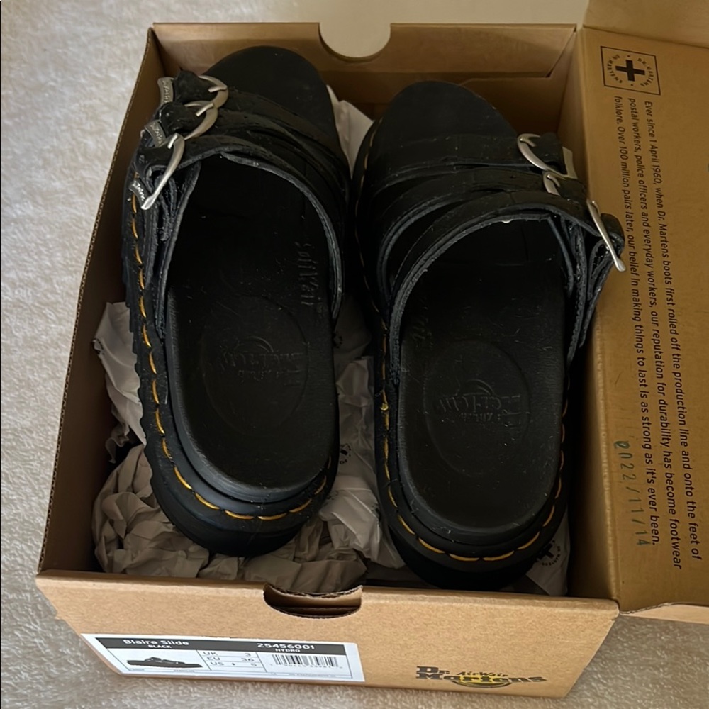 Dr. Martens Black Leather Buckle Sandals Slides Platform Blaire Size US 5